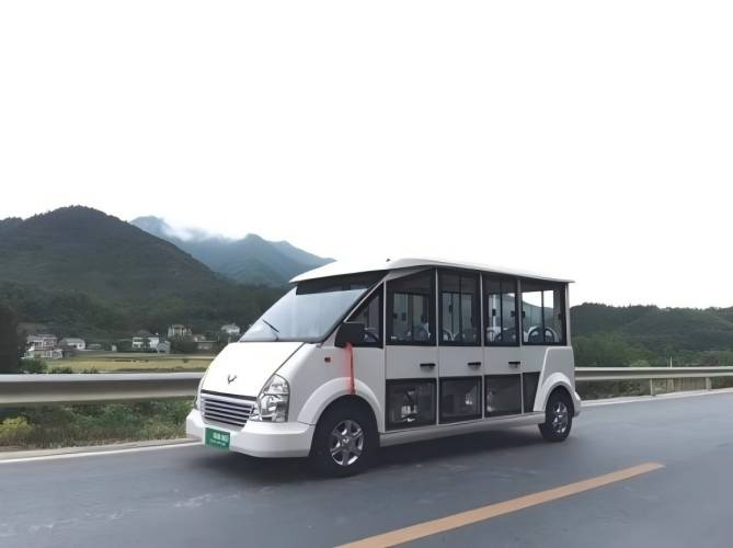 云南弥勒11座电动观光车 景区摆渡接驳车 五菱厂家直销   价格便宜 结实耐用
