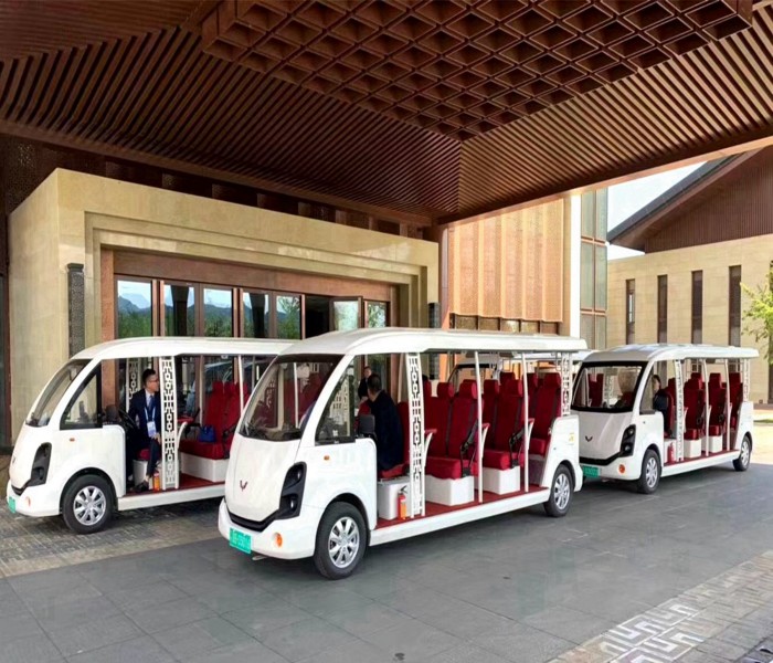 云南昆明14座四轮电动观光车 厂区园区巡逻车，后尾部带工具箱