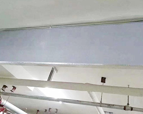 太原厂家自带烟感玻璃挡烟垂壁上门安装