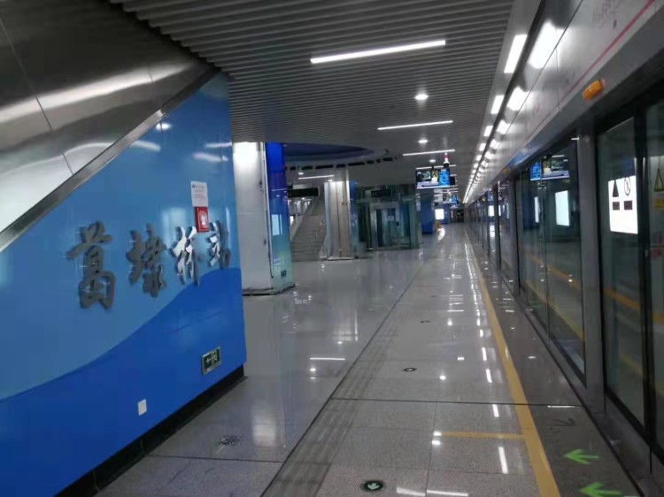 瑞尔法搪瓷钢板 无缝拼接 美观大气墙面钢板