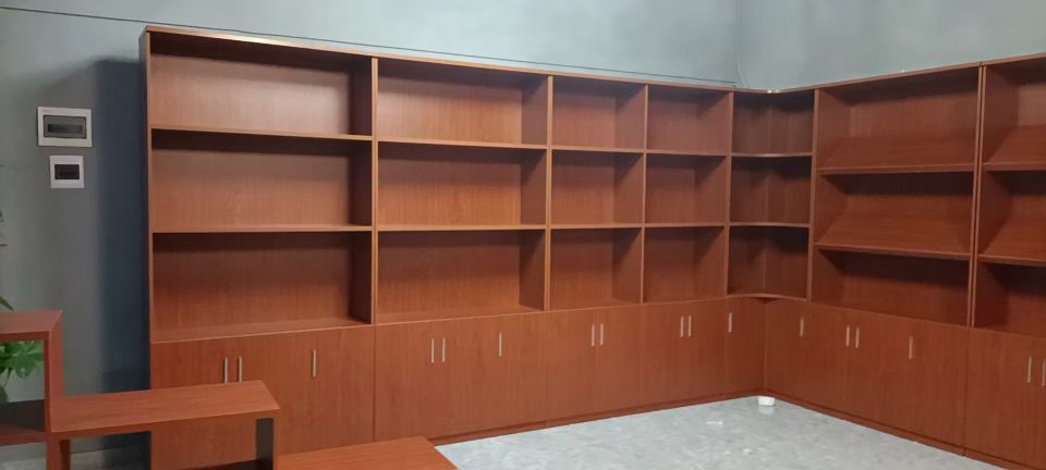 展柜展架 应用范围广 可定制 鸿泰名办公家具定制批发厂家