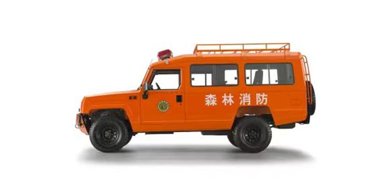 北汽勇士森林运兵车