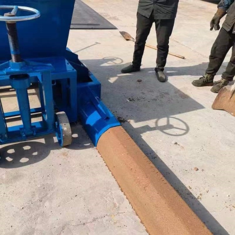 路岩石滑膜机一次成型水沟滑模机路肩防撞带混凝土现浇水渠成型机