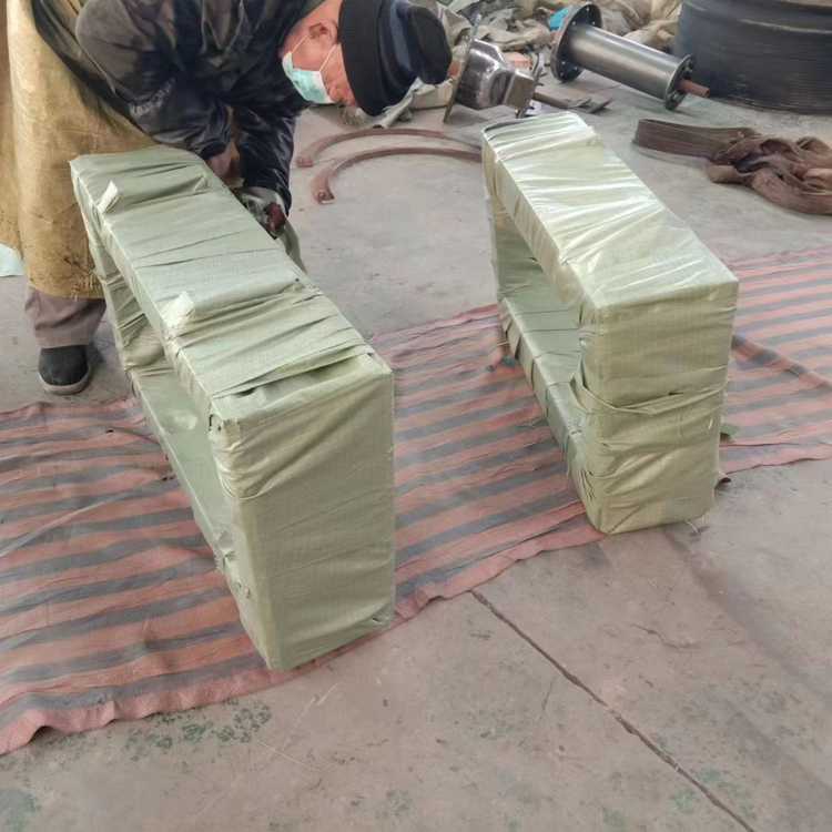 法兰式非金属伸缩节 矩形硅橡胶软连接 方形橡胶补偿器