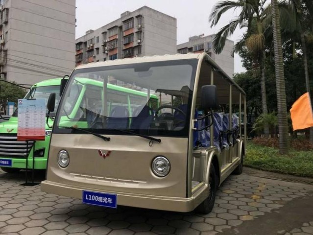 云南红河州17座五菱电动观光车 配件通用，售后配件便宜，后期用车成本低