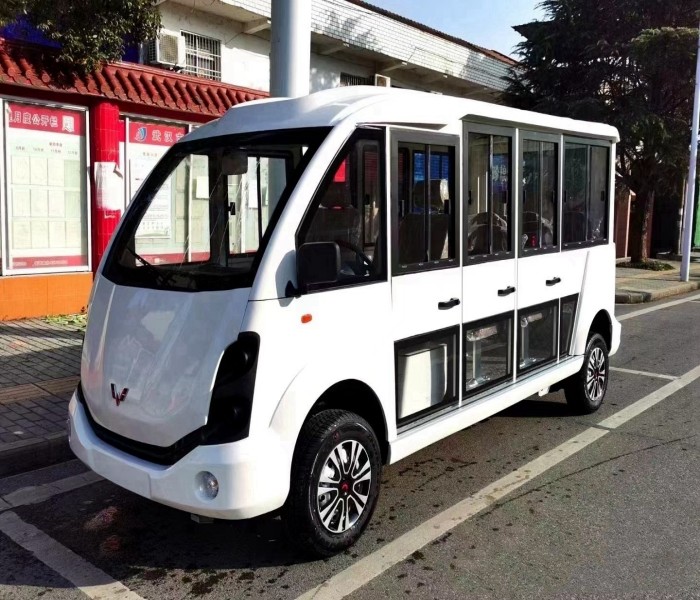 云南丽江五菱电动观光车客栈摆渡接驳车 车头前凸设计，撞击缓冲，安全系数增加