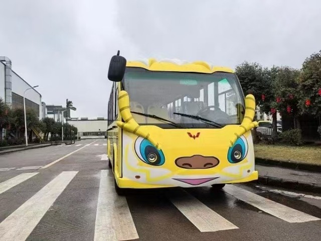 云南卡通四轮电动观光车浏览车 动植物园游乐场载客代步车 造型可爱