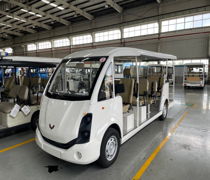 云南临沧五菱11-14座电动游乐车 整车钣金覆盖件，磕碰宜修复