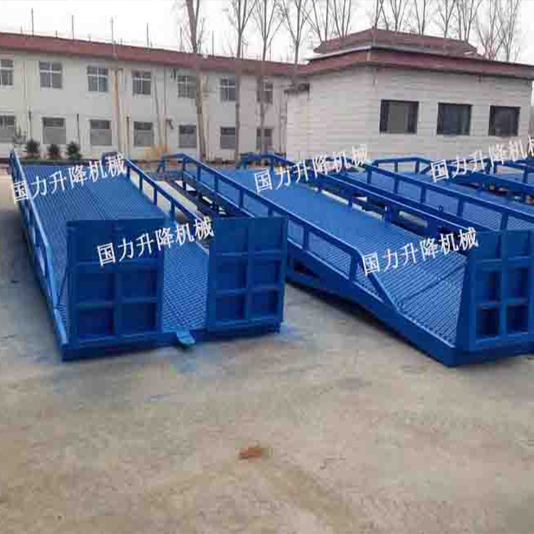 移动登车桥设备厂家价格