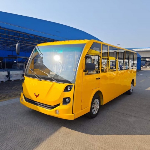 封闭电动旅游观光车，优选五菱观光车 动力强续航长，适合云南各地形
